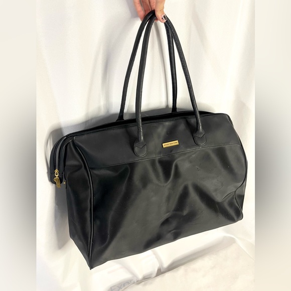 Jones New York Handbags - Jones New York | XL unisex lightweight black nylon weekender travel duffel bag